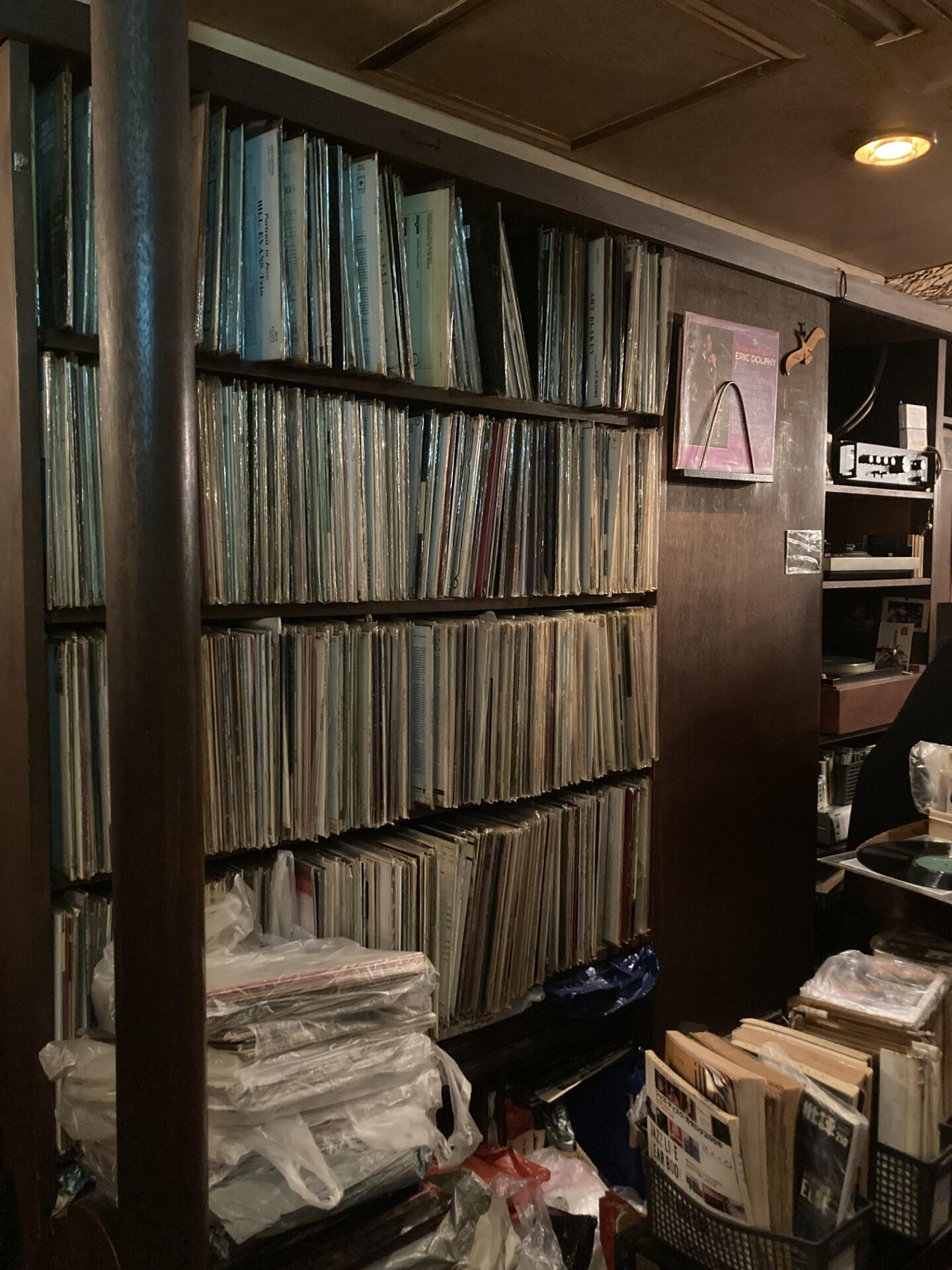 Private, small-group evenings exploring Tokyo's jazz kissas and live clubs. Hosted by long-time jazz devotees and working musicians.