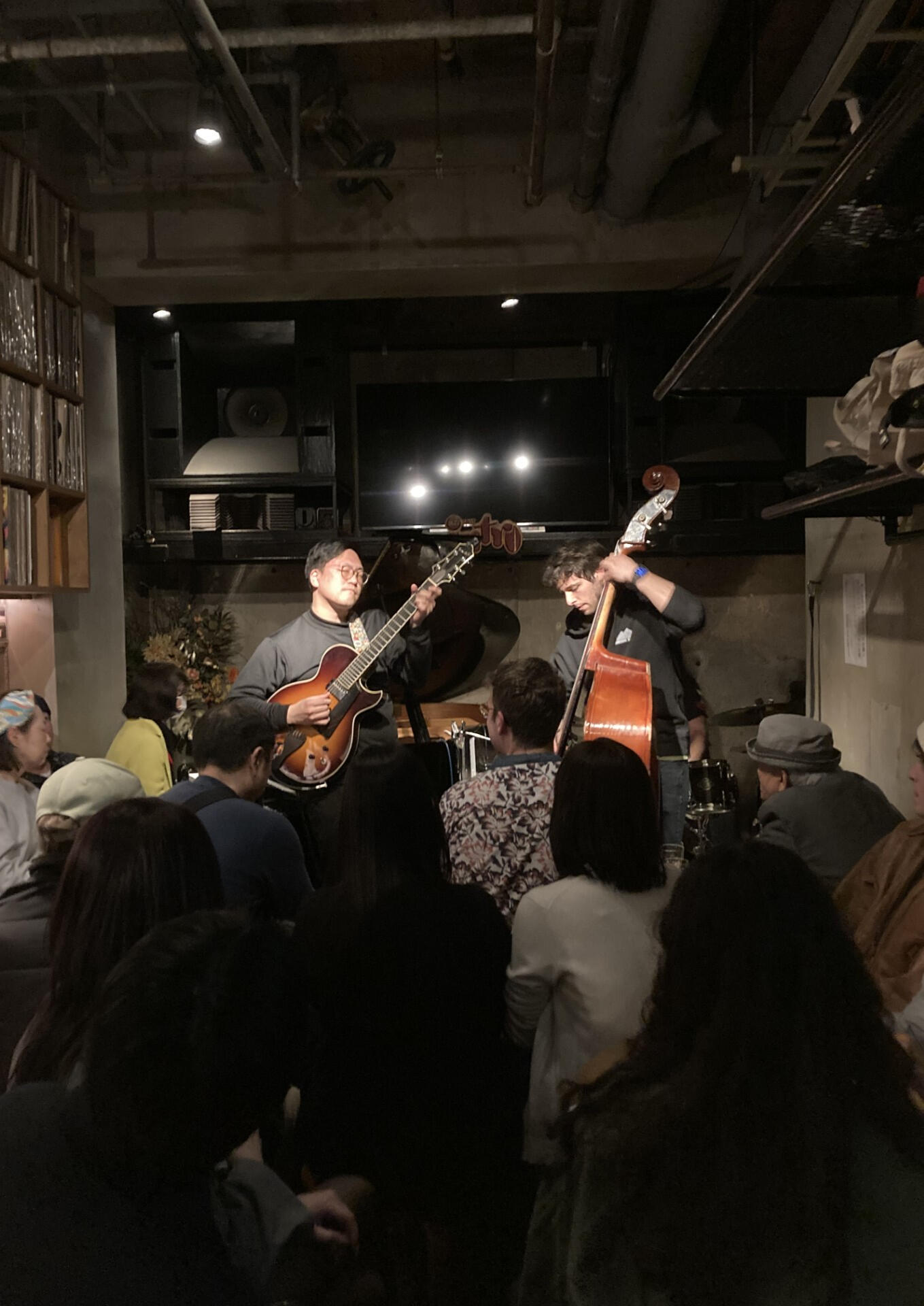 Tokyo Jazz Tours | Private Jazz Kissa & Live Club Evenings Private, small-group evening tours exploring Tokyo's jazz kissas and live clubs. Hosted by long-time jazz devotees and working musicians.