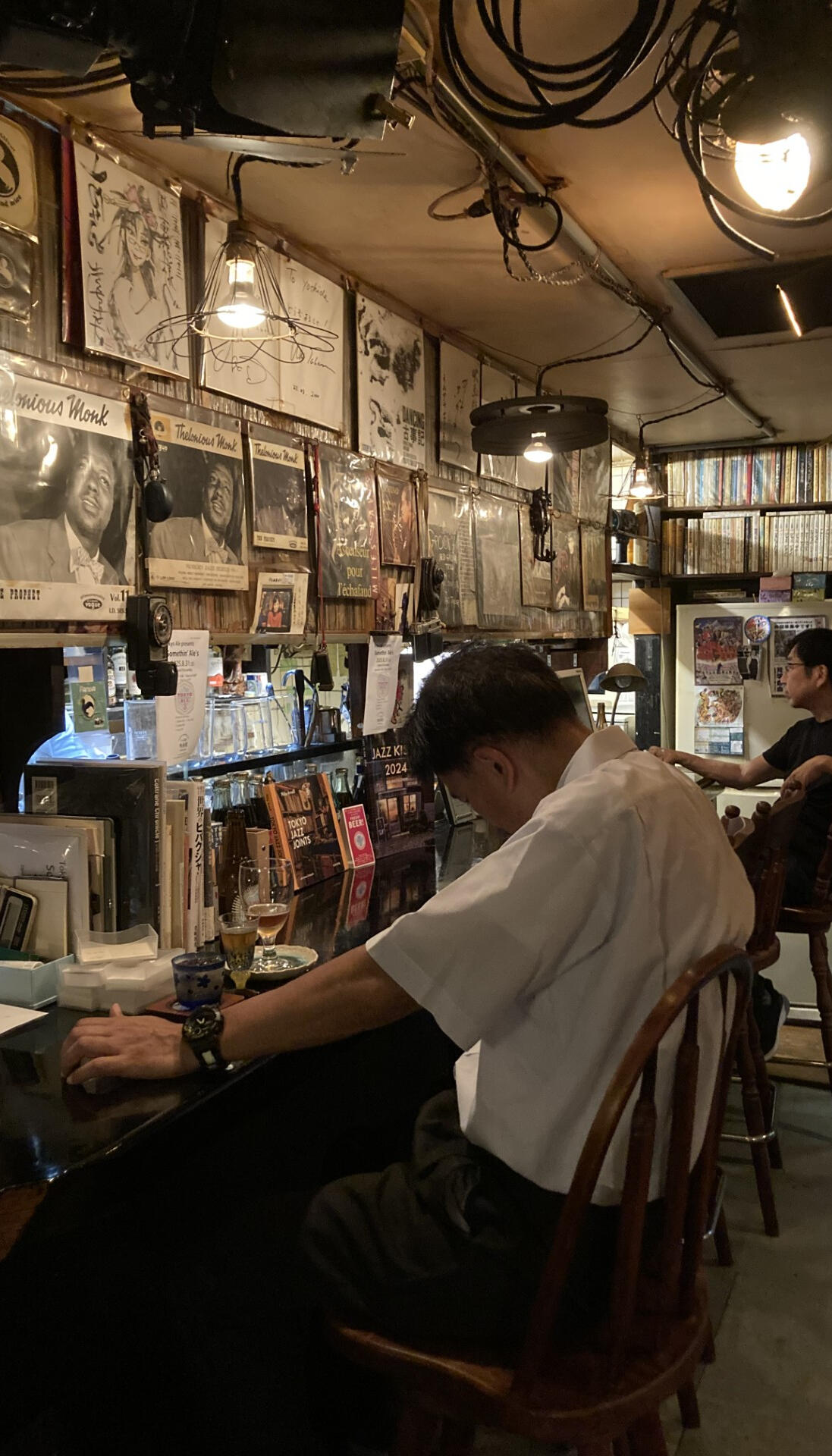 Tokyo Jazz Tours | Private Jazz Kissa & Live Club Evenings Private, small-group evening tours exploring Tokyo's jazz kissas and live clubs. Hosted by long-time jazz devotees and working musicians.